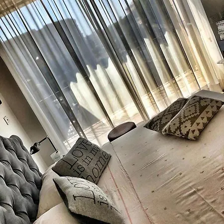 Bes Colosseo Suites Апартаменты *