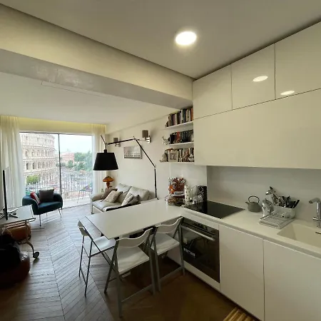 Bes Colosseo Suites Апартаменты *